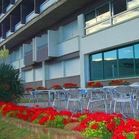 Hotel Capo Est Gabicce Mare Bagian luar foto